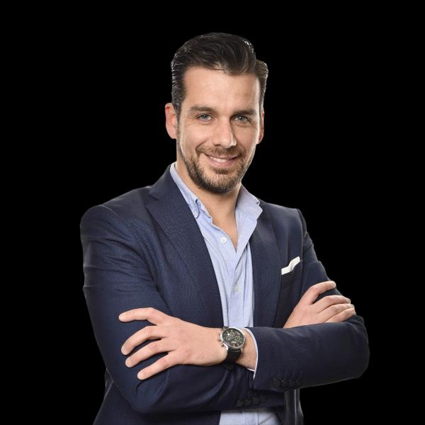 Consultor Albino Santos